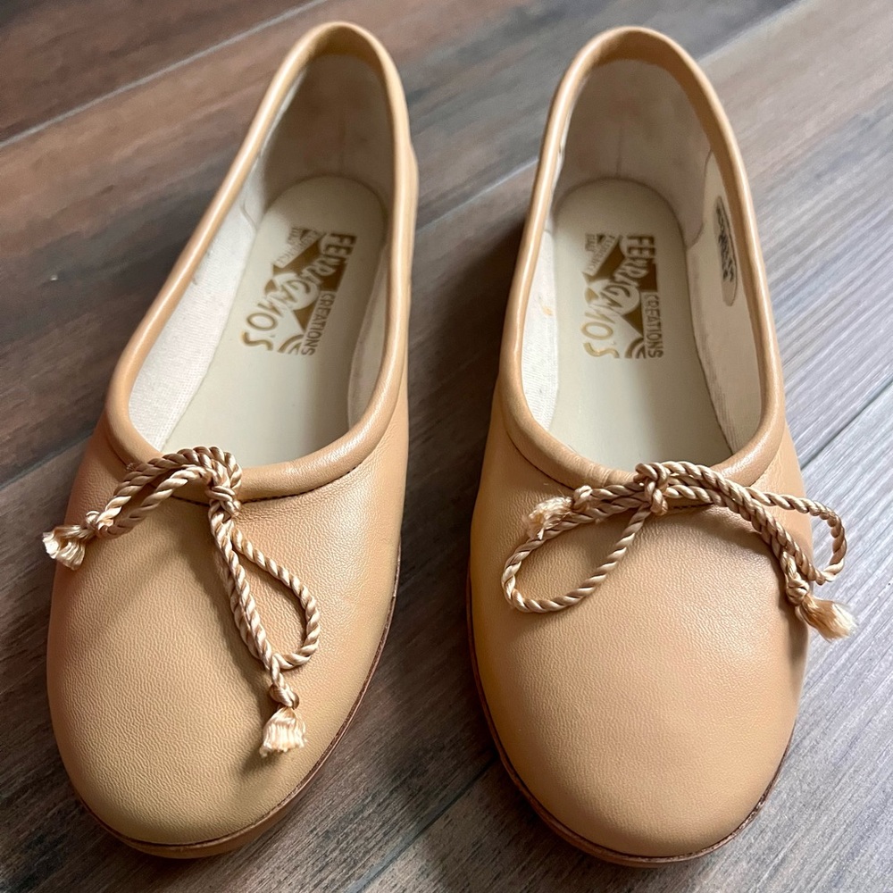 Salvatore Ferragamo Ballet flats. Size 7.